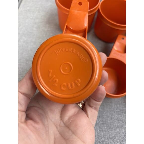 Vintage Tupperware Stacking Measuring Cups Complete Harvest Orange Set Of 6 - Picture 4 of 4